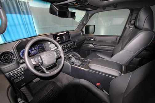 2025 Toyota Land Cruiser Base