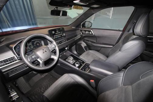 2024 Mitsubishi Outlander