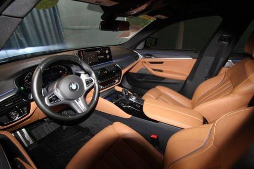 2022 BMW M550 i xDrive