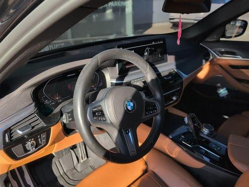 2022 BMW M550 i xDrive