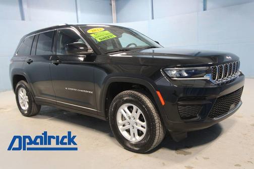 2022 Jeep Grand Cherokee Laredo