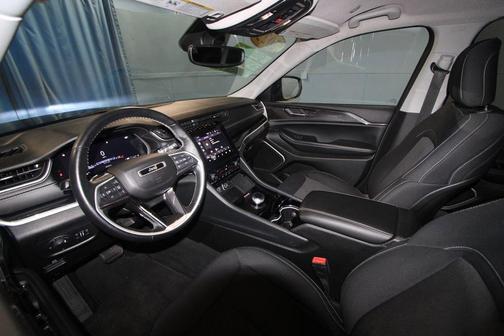 2022 Jeep Grand Cherokee Laredo