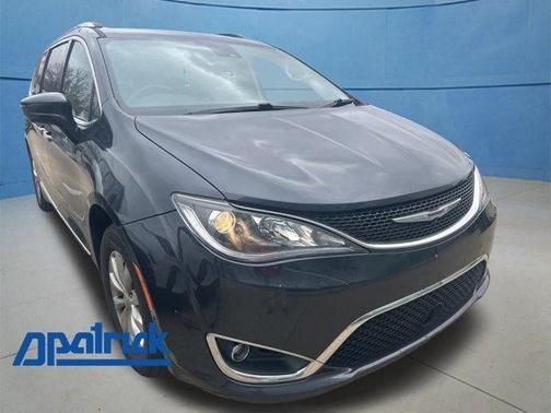 2019 Chrysler Pacifica Touring-L