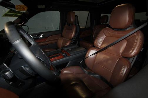 2022 Lincoln Navigator L Reserve