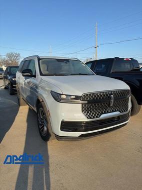 2025 Lincoln Navigator Reserve