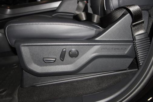 Agate Black 2026 Ford F-150 Lariat