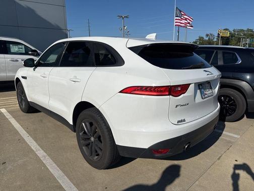 2018 Jaguar F-PACE 30t Premium