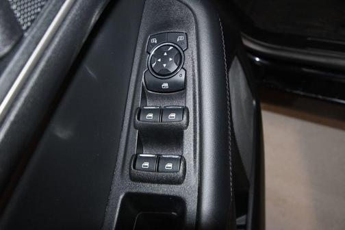 Black Metallic 2024 Ford Edge SEL