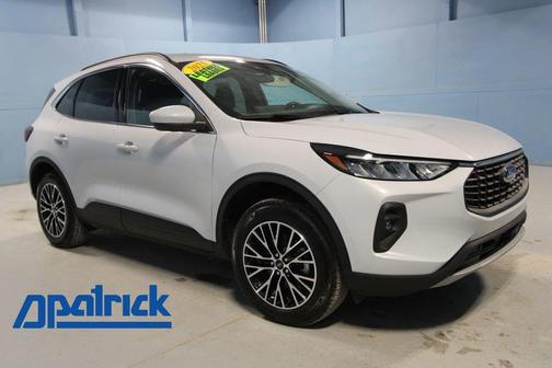 Silver Metallic 2025 Ford Escape PHEV