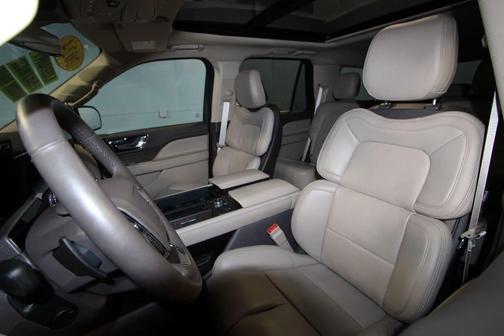 2024 Lincoln Navigator Premiere