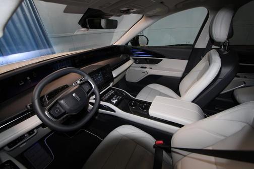 White 2026 Lincoln Nautilus Premiere