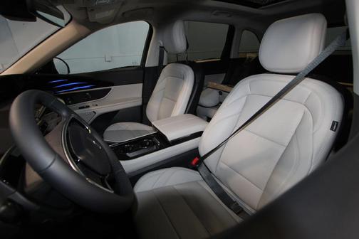 White 2026 Lincoln Nautilus Premiere