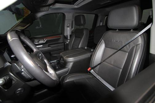 Metallic 2024 GMC Sierra 1500 Denali