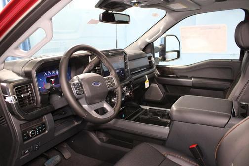 2025 Ford F-350 Lariat Super Duty