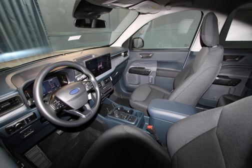 2025 Ford Maverick XL