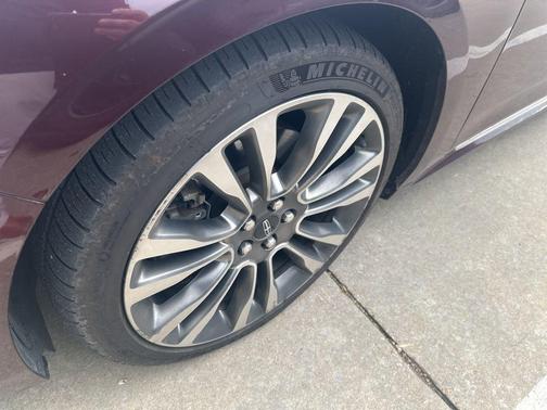 2017 Lincoln Continental Reserve