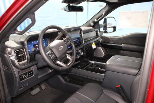2025 Ford F-250 Platinum