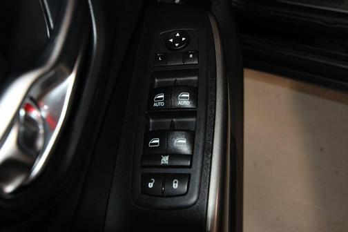 Diamond Black 2019 Jeep Cherokee Limited
