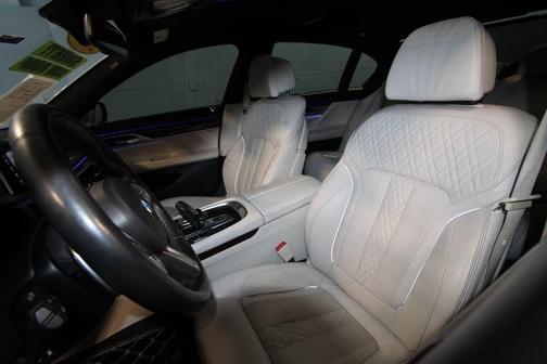 2020 BMW 750 i xDrive