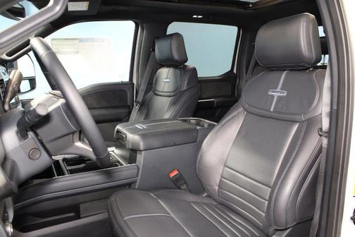 2025 Ford F-250 Platinum
