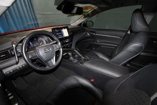 2021 Toyota Camry Hybrid XSE