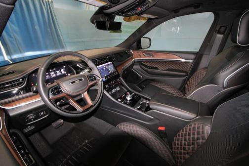 2024 Jeep Grand Cherokee Summit