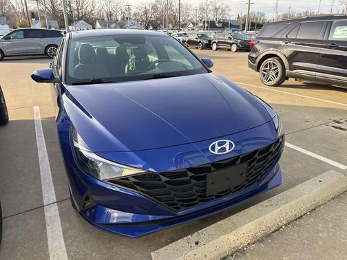 2021 Hyundai ELANTRA SEL
