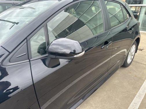 2024 Toyota Corolla Hatchback SE