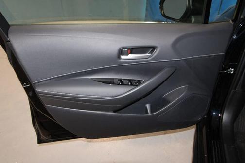 Black 2024 Toyota Corolla Hatchback SE