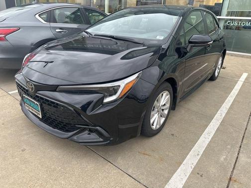 2024 Toyota Corolla Hatchback SE