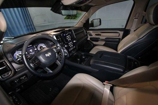 Patriot Blue Pearlcoat 2021 RAM 1500 Limited