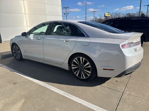 2017 Lincoln MKZ Select