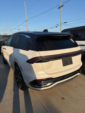 2025 Lincoln Nautilus Black Label