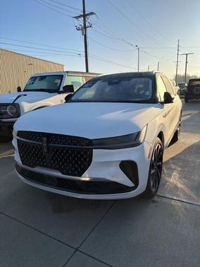 2025 Lincoln Nautilus Black Label
