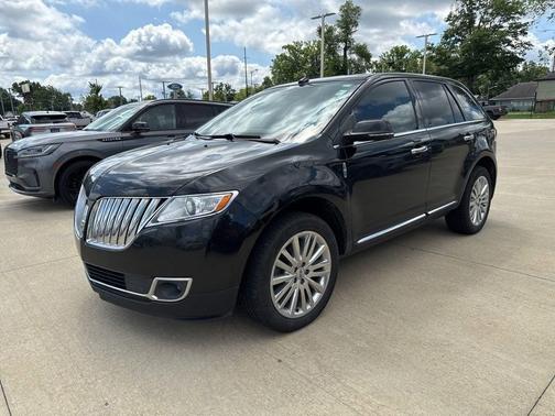 2015 Lincoln MKX Base