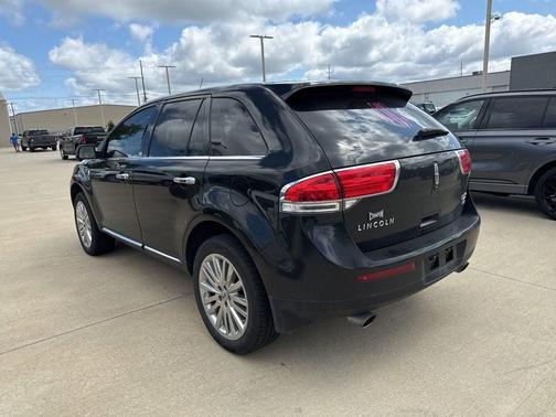 2015 Lincoln MKX Base