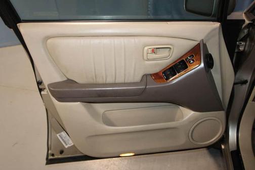 1999 Lexus RX 300 Base