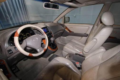 1999 Lexus RX 300 Base