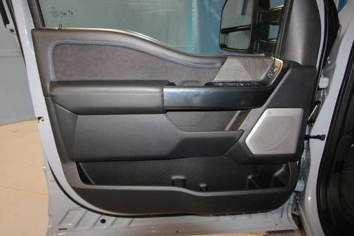 2025 Ford F-350 Platinum