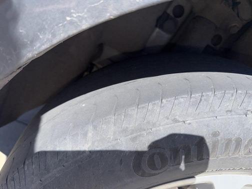 Ingot Silver 2020 Ford Escape SE