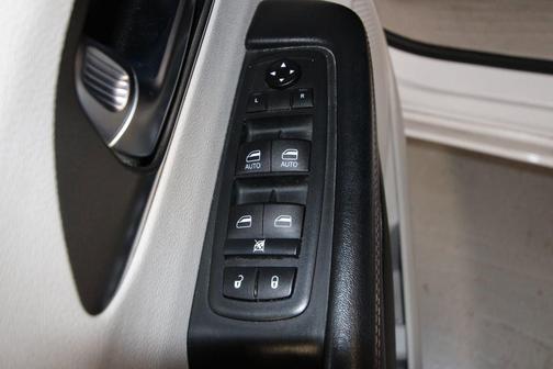 2020 Chrysler Pacifica Touring-L