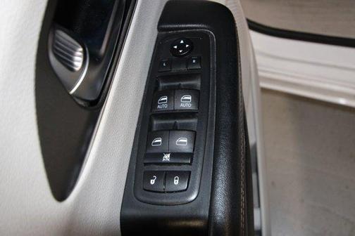 2020 Chrysler Pacifica Touring-L