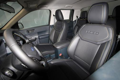 2025 Ford Maverick Lobo Standard