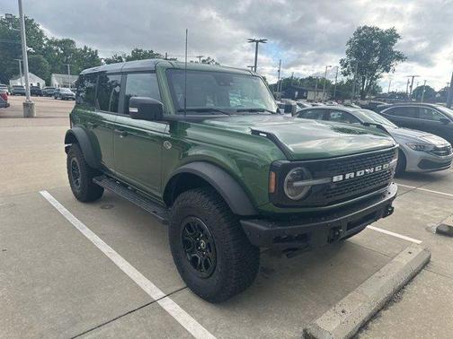 Green Metallic 2024 Ford Bronco Wildtrak