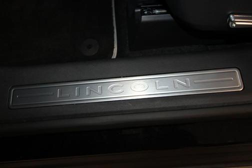 Black Metallic 2024 Lincoln Nautilus Premiere