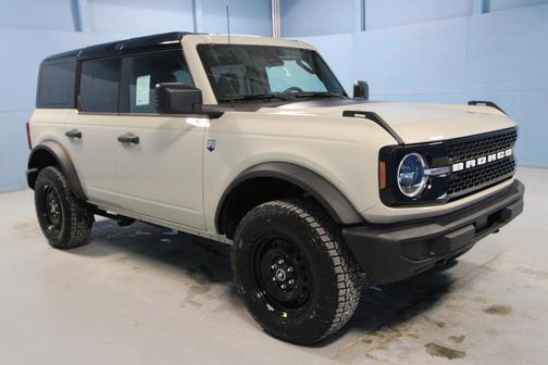 Desert Sand 2026 Ford Bronco Big Bend