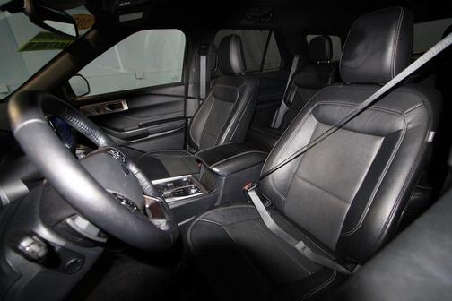 White 2020 Ford Explorer Limited