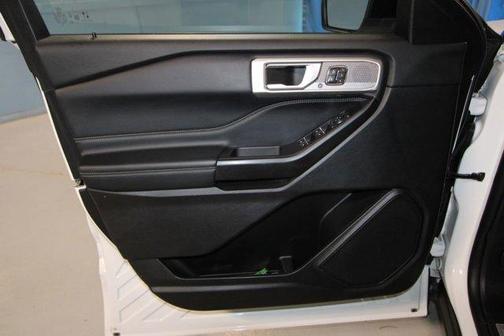 White 2020 Ford Explorer Limited