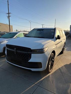 2025 Lincoln Navigator Reserve