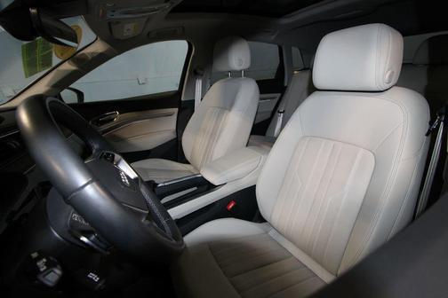 2024 Audi Q8 e-tron Premium